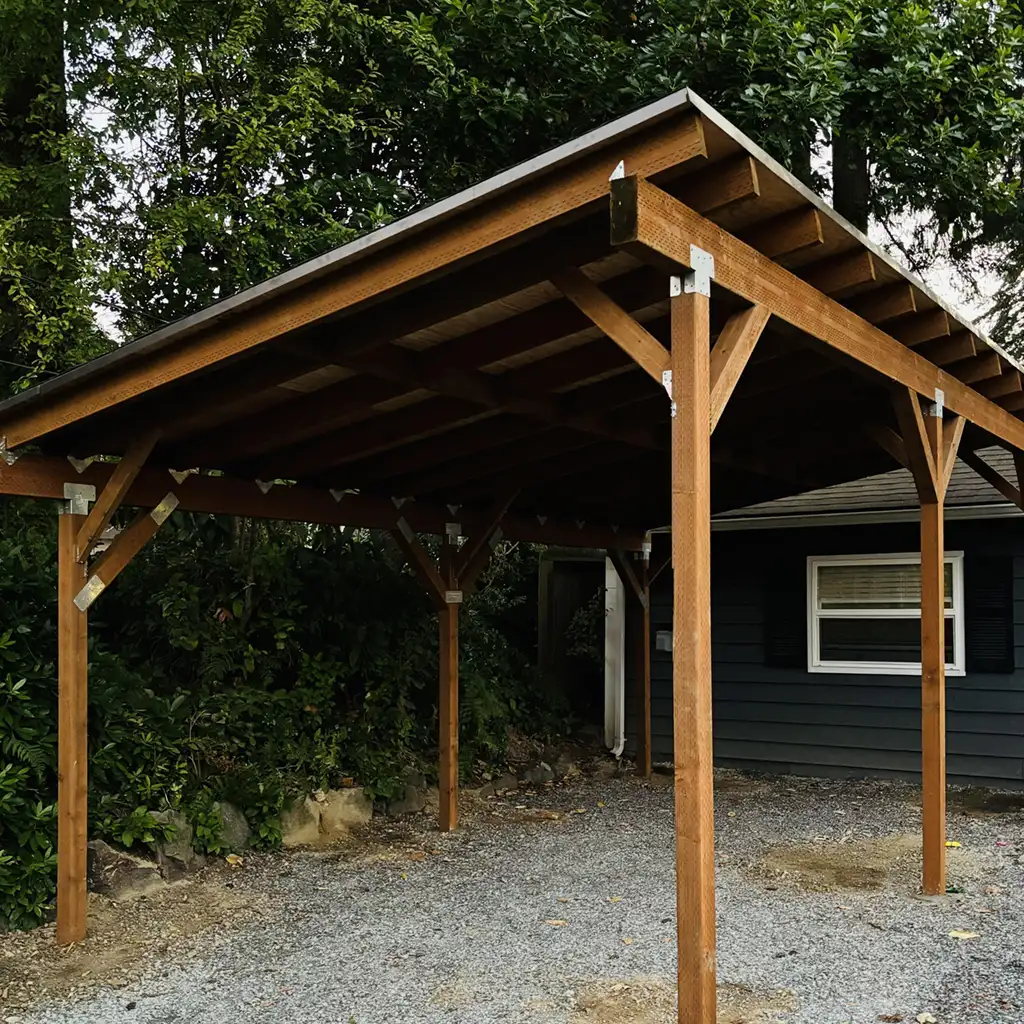 Carport gir god værbeskyttelse og ryddig uteområde