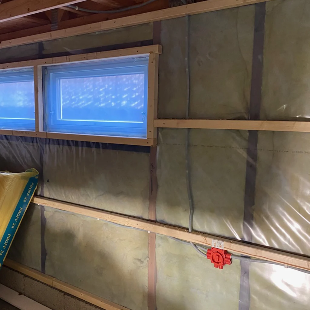 Etterisolering av loft og tak – mindre trekk og bedre komfort