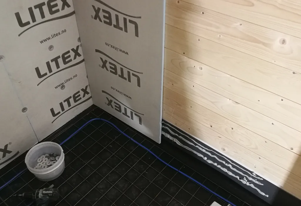 Nytt bad og våtrom – riktig fall, sluk og tette overganger