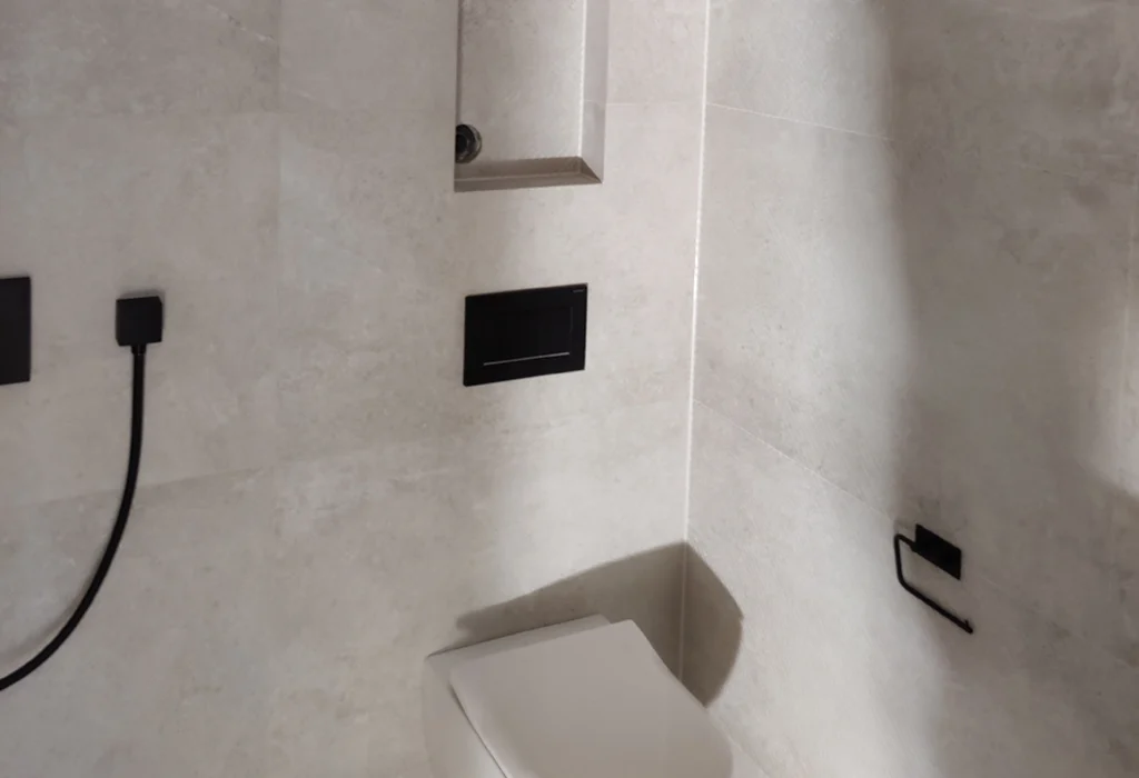 Renovering av bad med riktig fall og sluk i dusjsonen